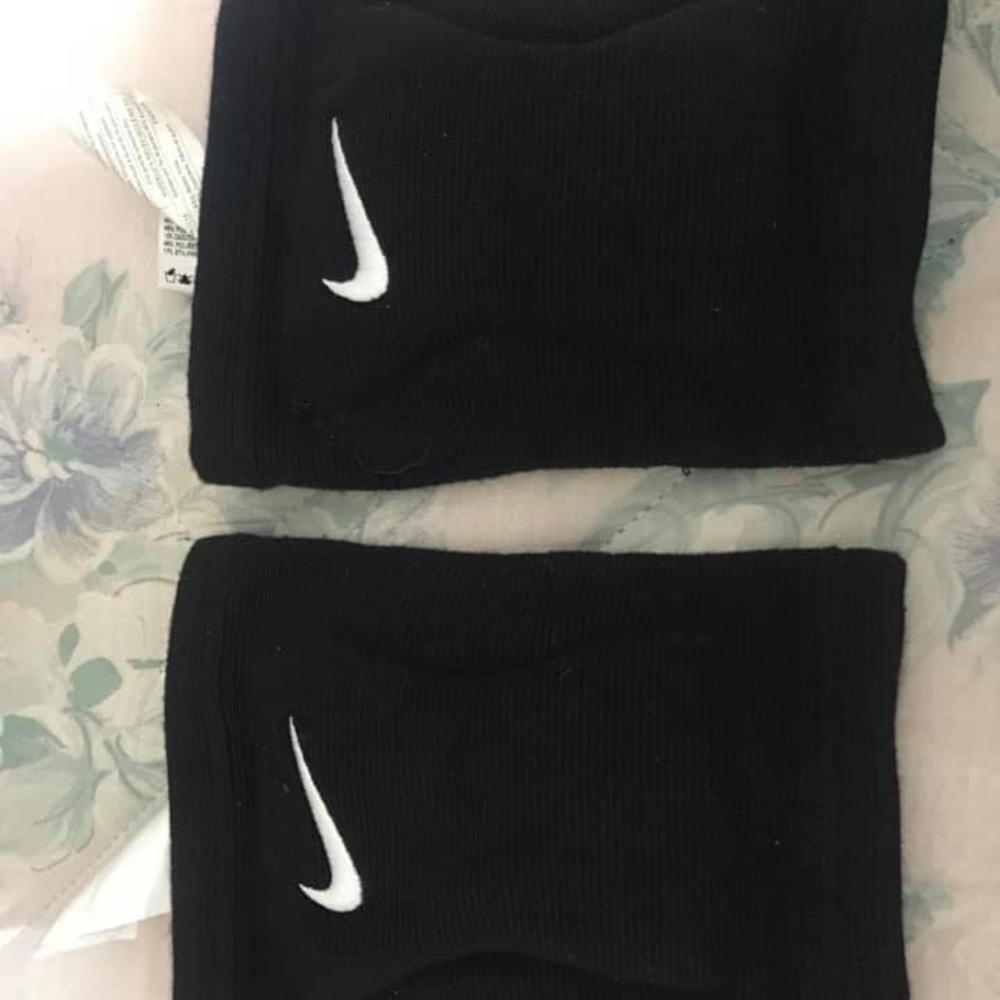 Nike knee pads